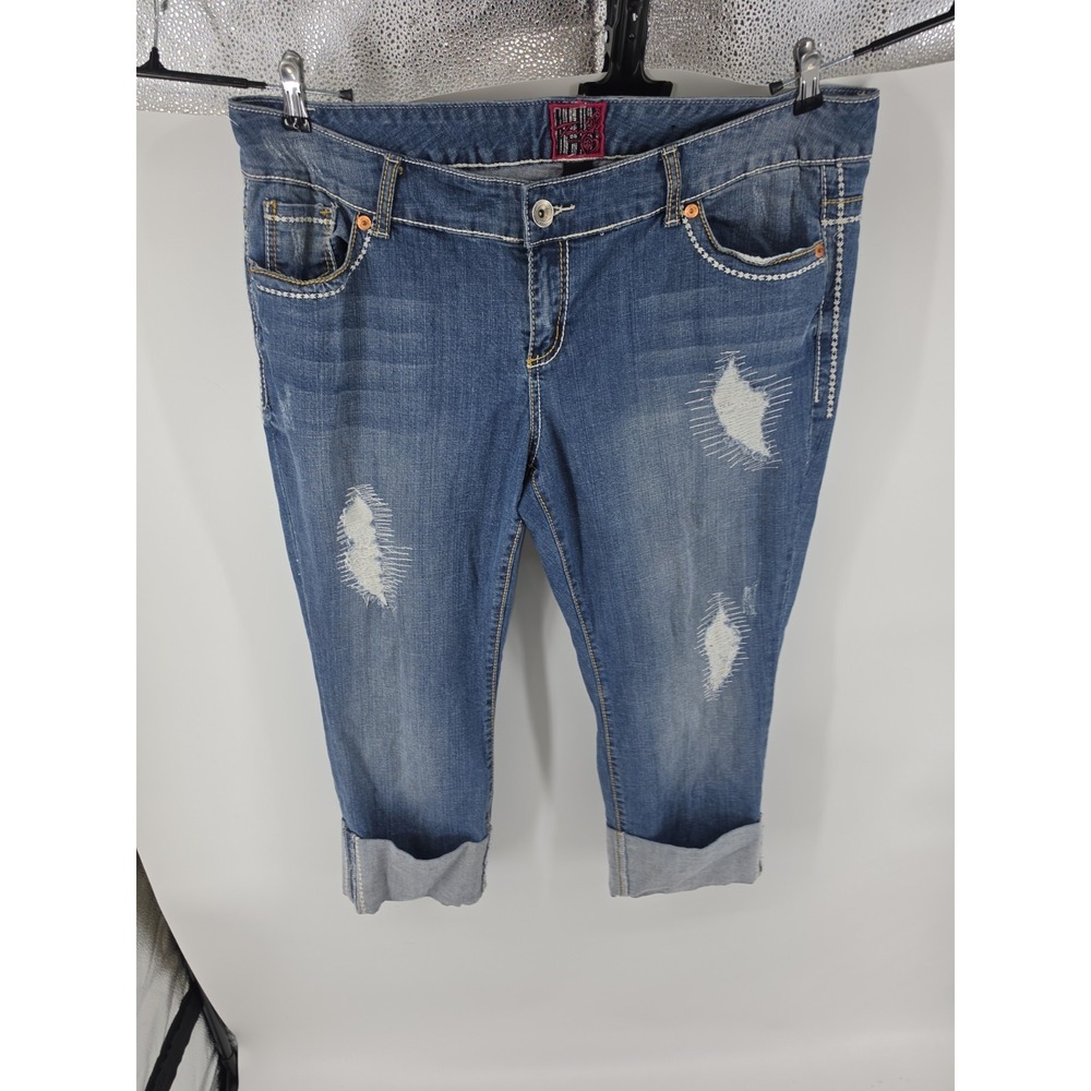 Torrid Distressed Cuffed Capri Crop Jeans Blue Plus Size Size 18 - Picture 5 of 11